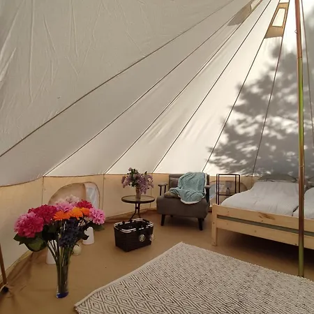 Anniksson Glamping Telk- Loodustelk Campismo de Luxo Virtsu